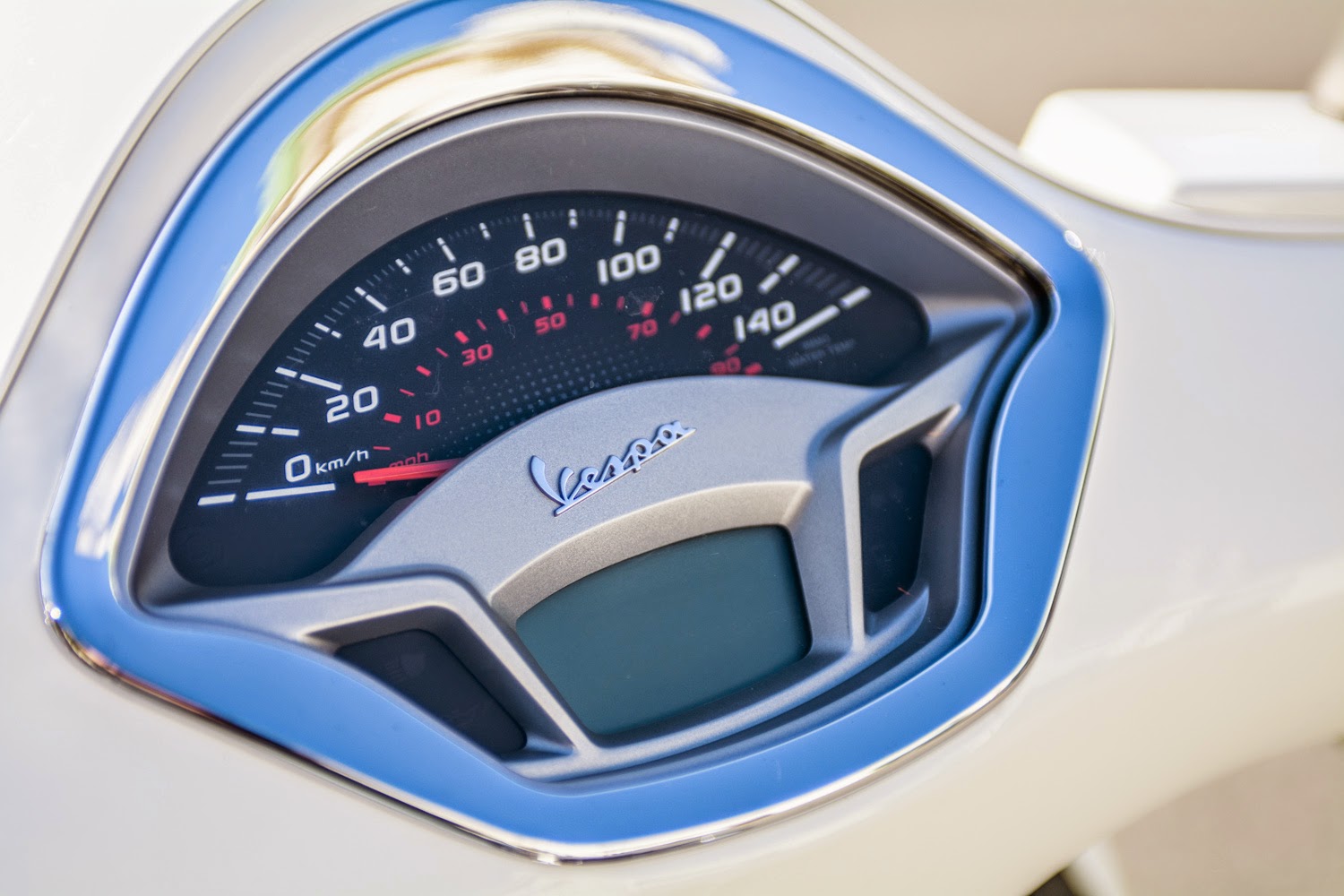 2014 Vespa GTS 125ie Super ABS | Photo © Christoph Adamek/autofilou.at