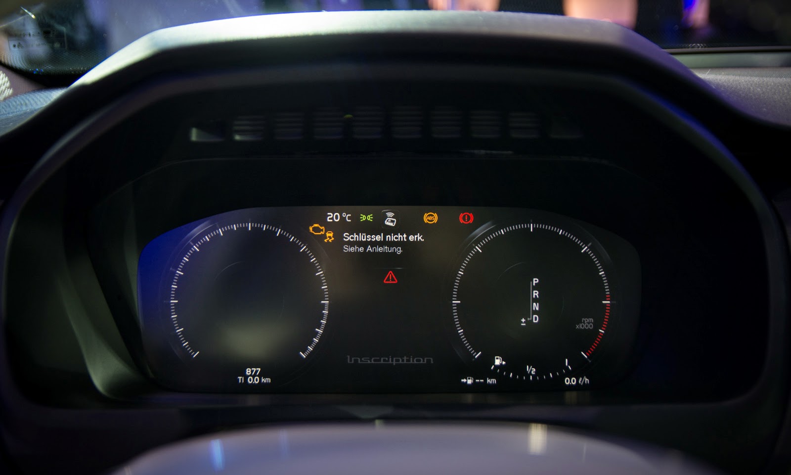 Digital-Tacho des 2015er Volvo XC90 | Photo © Christoph Adamek/autofilou.at