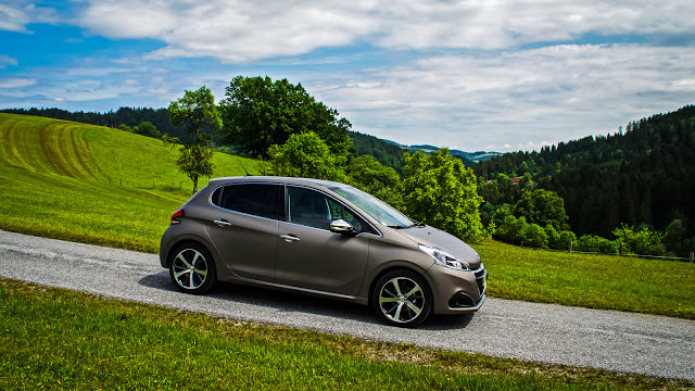 2015 Peugeot 208 | Photo © Tizian Ballweber/autofilou.at