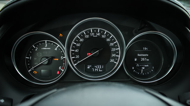 2015 Mazda6 Sport Combi Attraction CD150 AWD | Photo © Raphael Gürth/autofilou.at