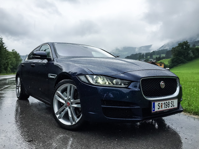 2015 Jaguar XE | Photo © Michael Schriefl/autofilou.at