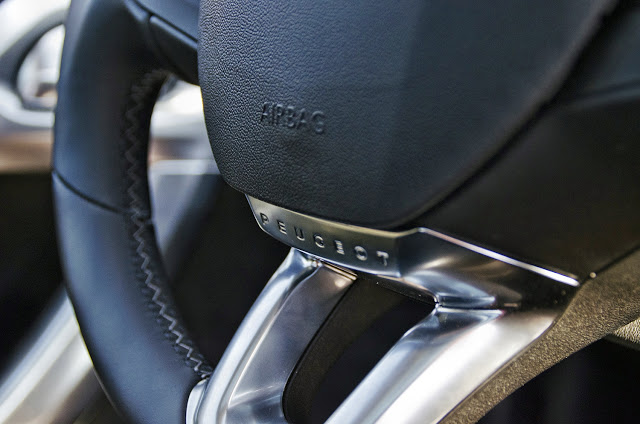 2015 Peugeot 208 GT Line 1.6 BlueHDi 120 S&S | Photo © Tizian Ballweber/autofilou.at