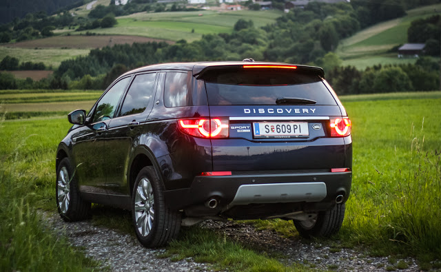 2015 Land Rover Discovery Sport 2,2 SD4 4WD AT HSE Luxury 5+2 | Photo © Raphael Gürth/autofilou.at
