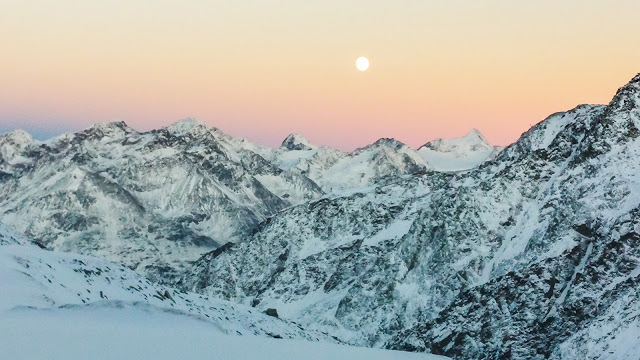 sun set in Tirol, Austria | Photo © Christoph Adamek/autofilou.at