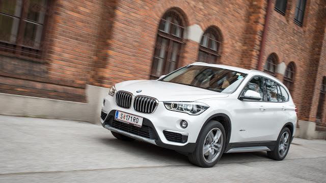 2016 BMW X1 xDrive20d test review white weiß front
