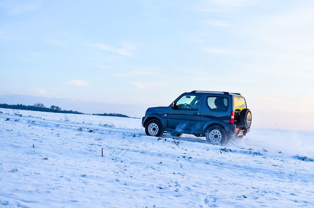 2015 Suzuki Jimny 1.3 deluxe test review snow autofilou