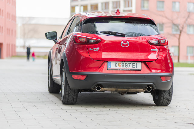 Mazda CX-3 G150 Revolution Top test review red rear