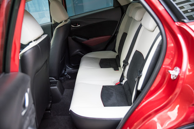 Mazda CX-3 G150 Revolution Top test review rear seat