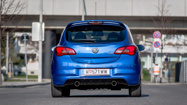 2016 Opel Corsa OPC Heck rear back blau blue