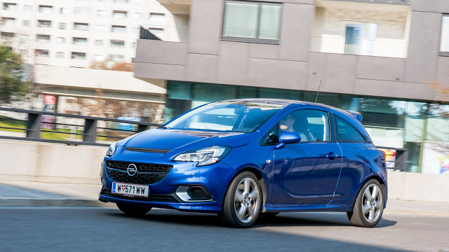 2016 Opel Corsa OPC front vorne driving blue blau