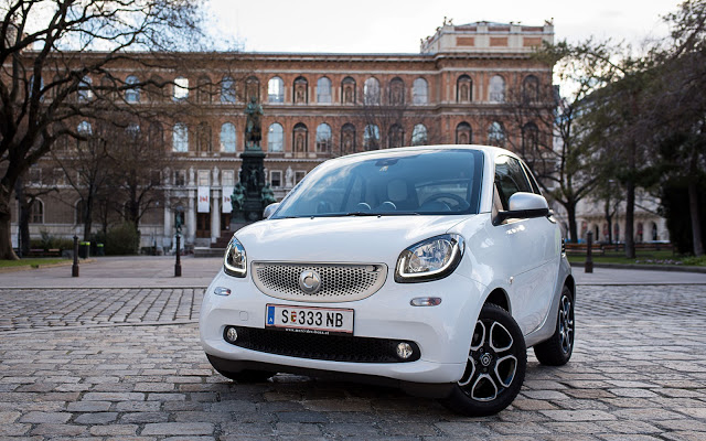 smart fortwo 52 kW passion Twinamic test drive review