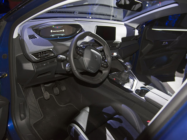 Peugeot 3008 2016 2017 first pictures presentation cockpit