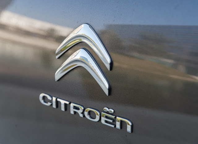 Citroën Grand C4 Picasso batch logo sign zeichen dots
