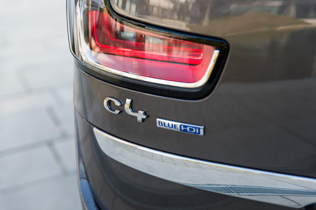 Citroën Grand C4 Picasso batch logo sign zeichen BlueHDi