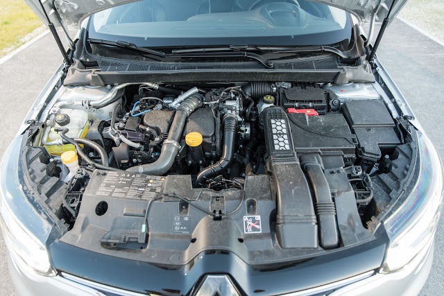Renault Mégane BOSE ENERGY dCi 110 EDC test review drive