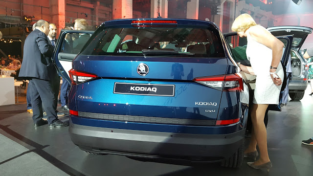 Škoda Kodiaq back rear heck blau dark blue