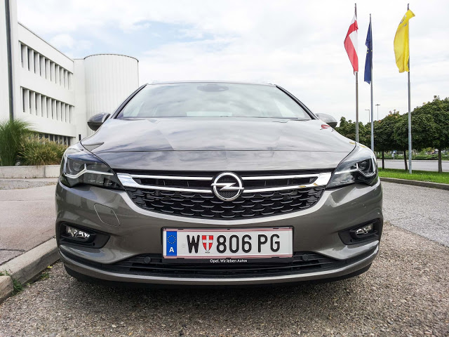 2016 Opel Astra Sports Tourer Innovation 1.4 Turbo test review