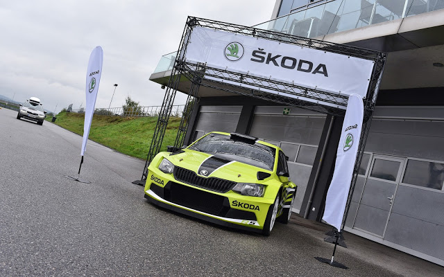 Škoda Sport Combi Wachauring test Superb Octavia Fabia Line review