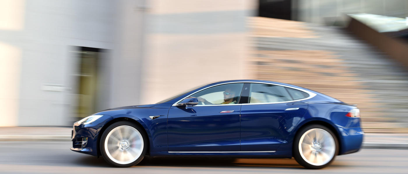 2017 Tesla Model S P100D Test Review Fahrbericht