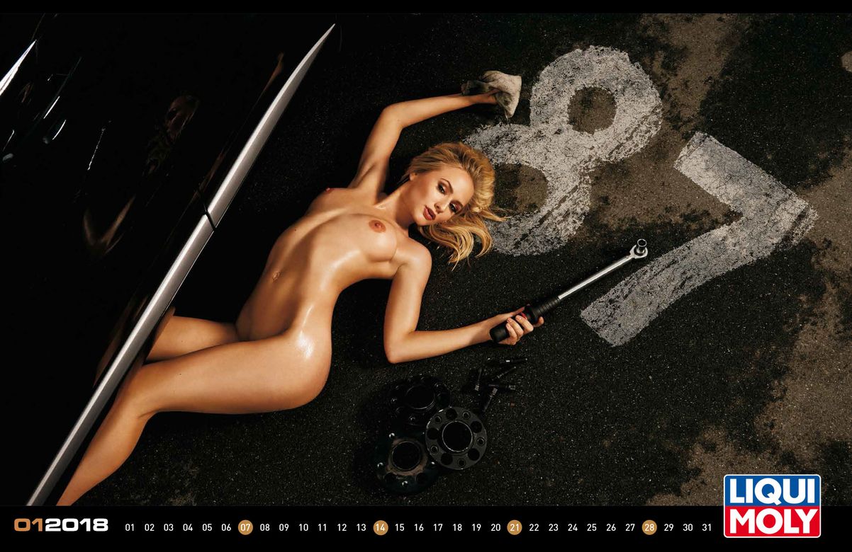 Special Cars And Naked Skin Der Liqui Moly Kalender F R