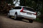2018 Volvo V90 Cross Country Ocean Race D4 AWD test review