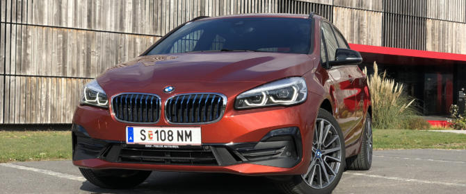 2018 BMW 225xe iPerformance Active Tourer test review