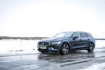 Volvo V60 Inscription T6 AWD Test Review Denim Blau blue