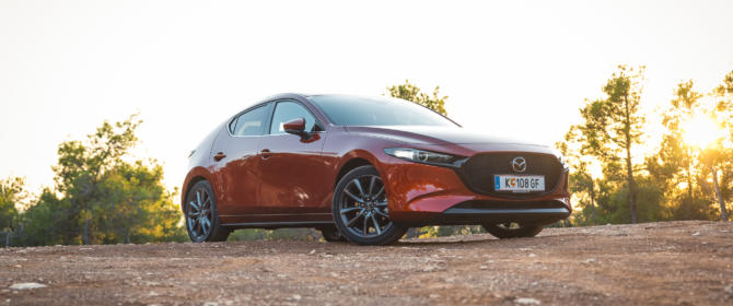 2019 Mazda3 Skyactiv-G122