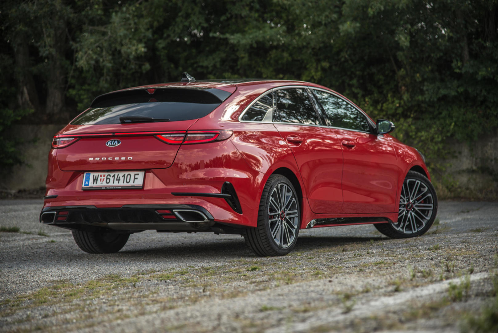 Kia proceed gt 2023