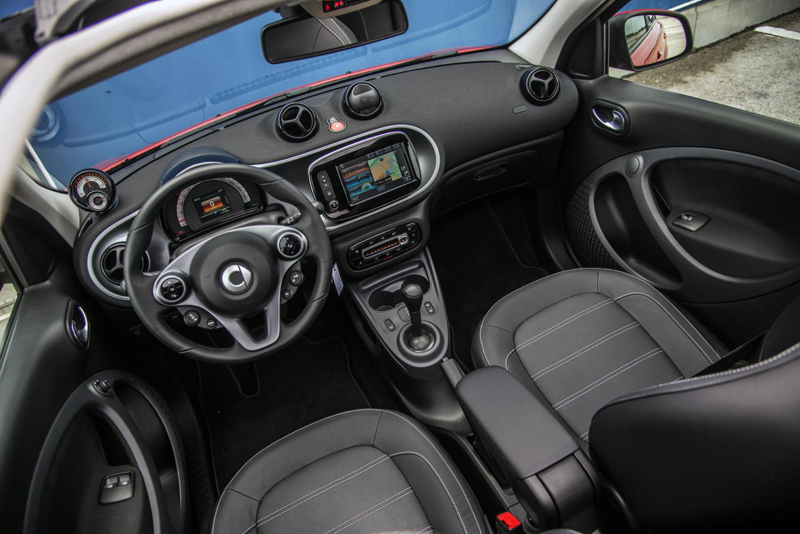 smart EQ forfour im Test ElektroZwerg für die Stadt! autofilou