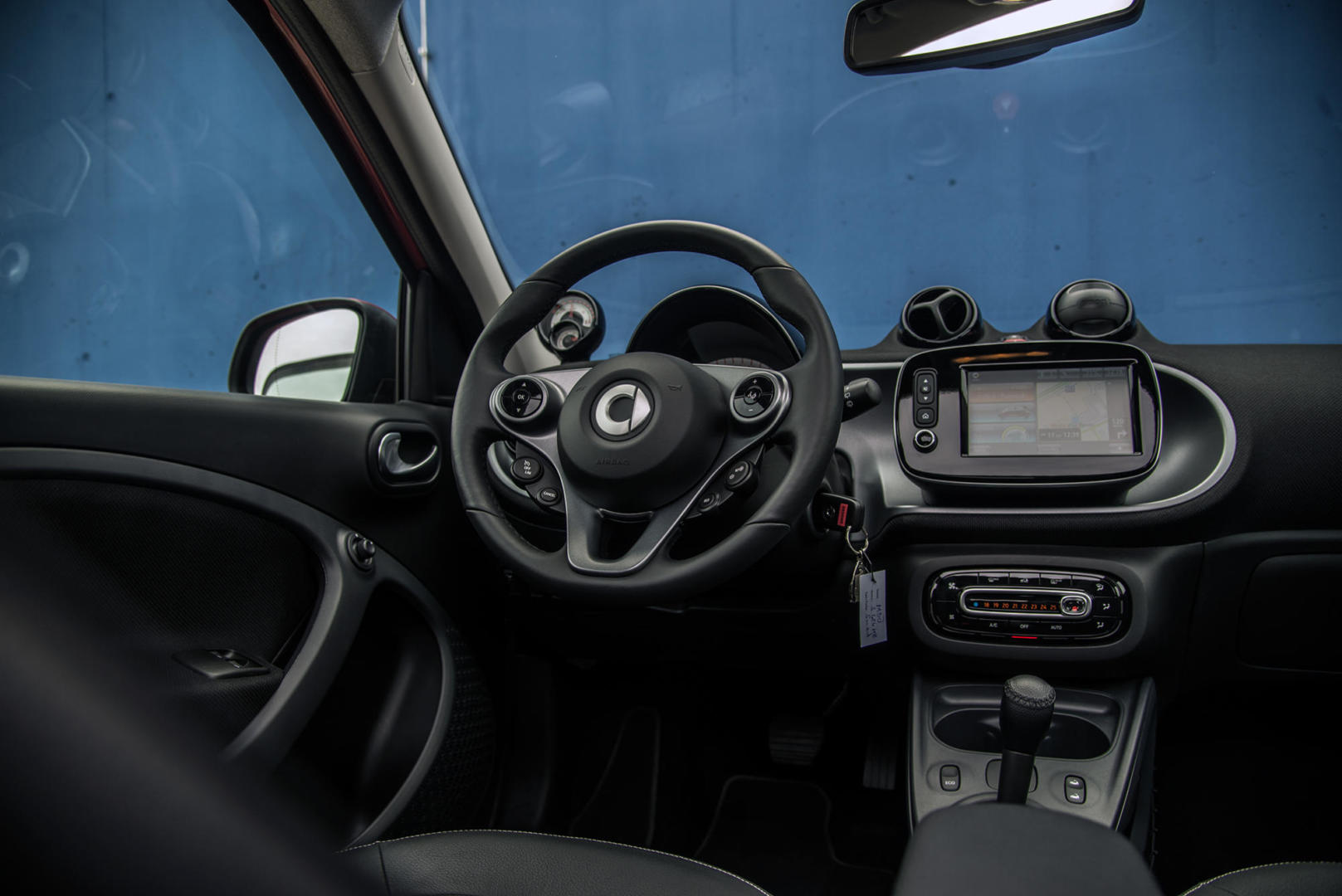 smart EQ forfour im Test ElektroZwerg für die Stadt! autofilou