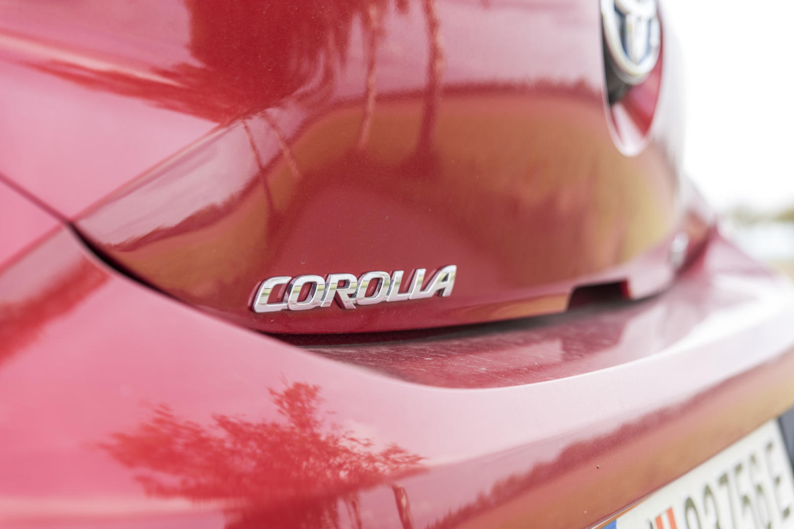 toyota-corolla-hybrid-hatch-on-sale-in-oz-rm82k