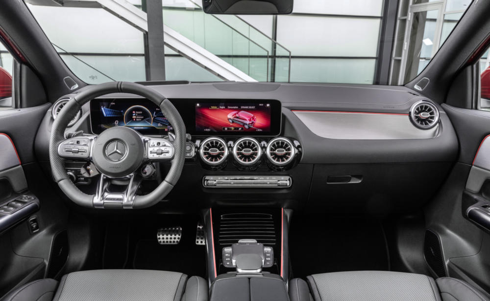 2017 2020 Mercedes-Benz GLA Vergleich Comparison Difference Neuerungen changes änderungen AMG