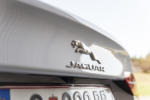 2019 Jaguar XE D180 RWD HSE test review white weiß facelift automatic