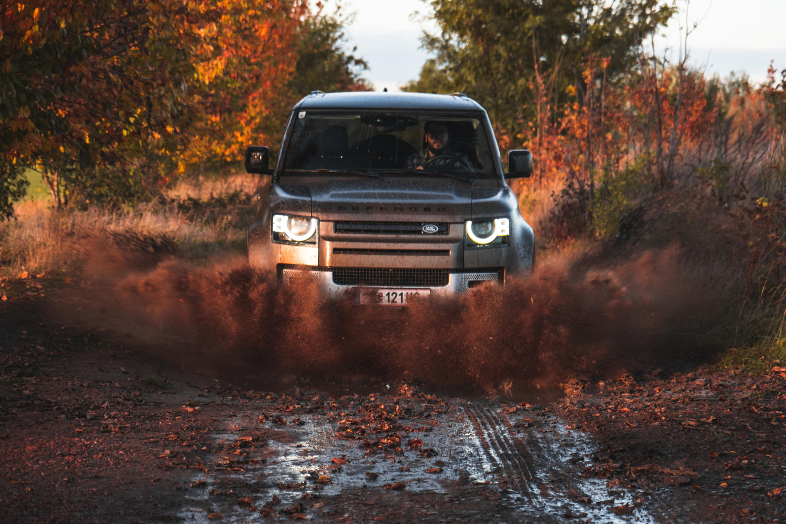 2020 Land Rover Defender 110 P400 AWD SE test review