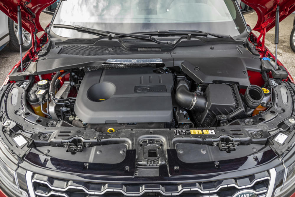2021 Land Rover Range Rover Evoque P300e PHEV Plug-in-Hybrid Test Review Motorraum Engine