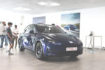 2022 Tesla Model Y Blue Blau Österreich Austria Infos Daten Preise Front 3/4