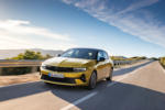 2022 Opel Astra Test Drive Review Fahrbericht Gold Gelb