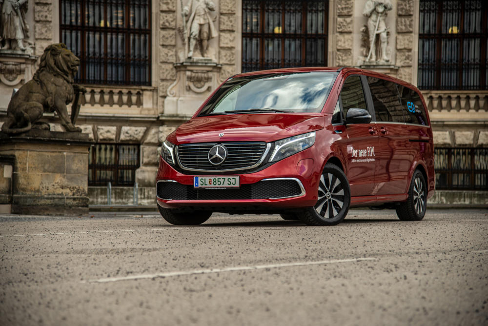 Der Mercedes-Benz EQV 300 lang im Test! – autofilou