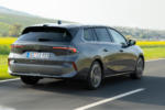2022 Opel Astra Sports Tourer Kombi Test PHEV Fahrbericht Review grau grey gray