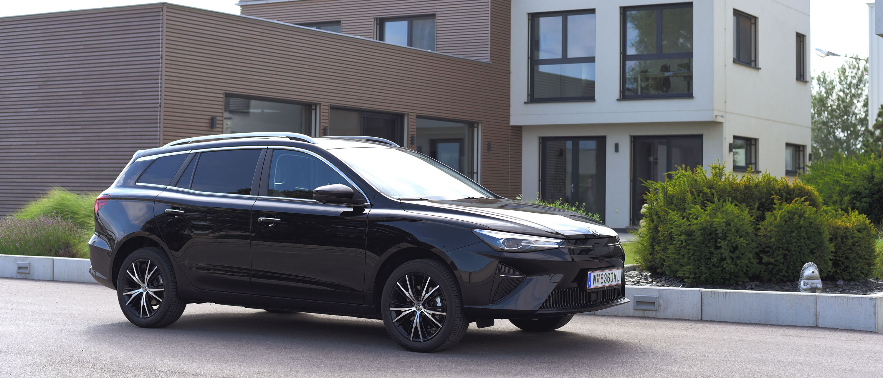 MG MG5 Electric: Der erste echte Elektro-Kombi im Kurz-Test! – autofilou