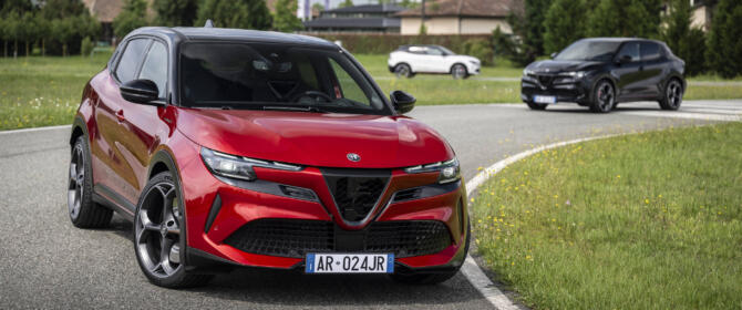 2025 Alfa Romeo Junior Elettrica Veloce 280 hp Milano Balocco Erster Test Drive Review Fahrbericht
