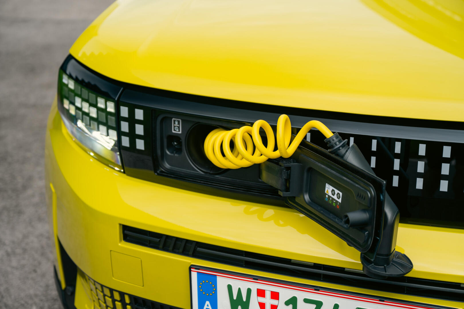 2025 FIAT Grande Panda Elektro Limone Gelb Probleme Schwachstellen First Test Drive Review Fahrbericht
