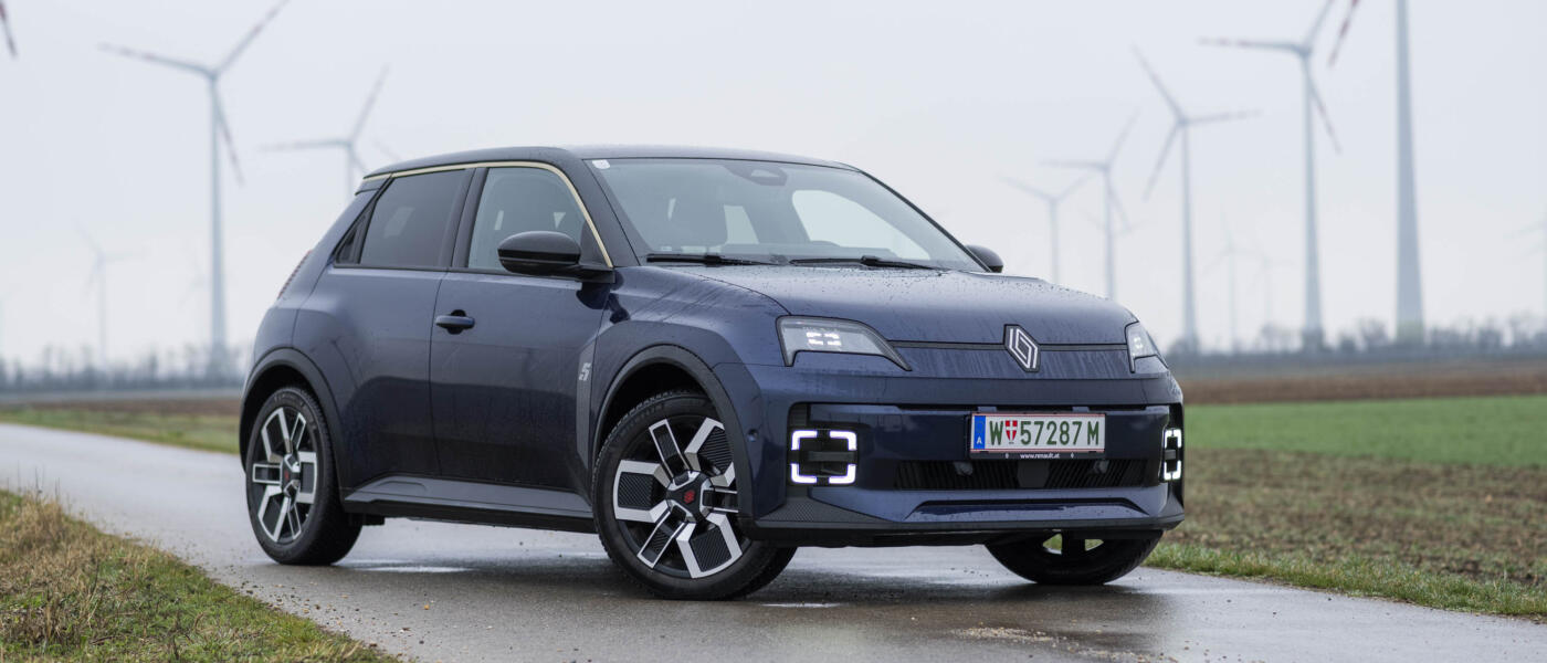 2025 Renault E-Tech Electric von schräg vorne