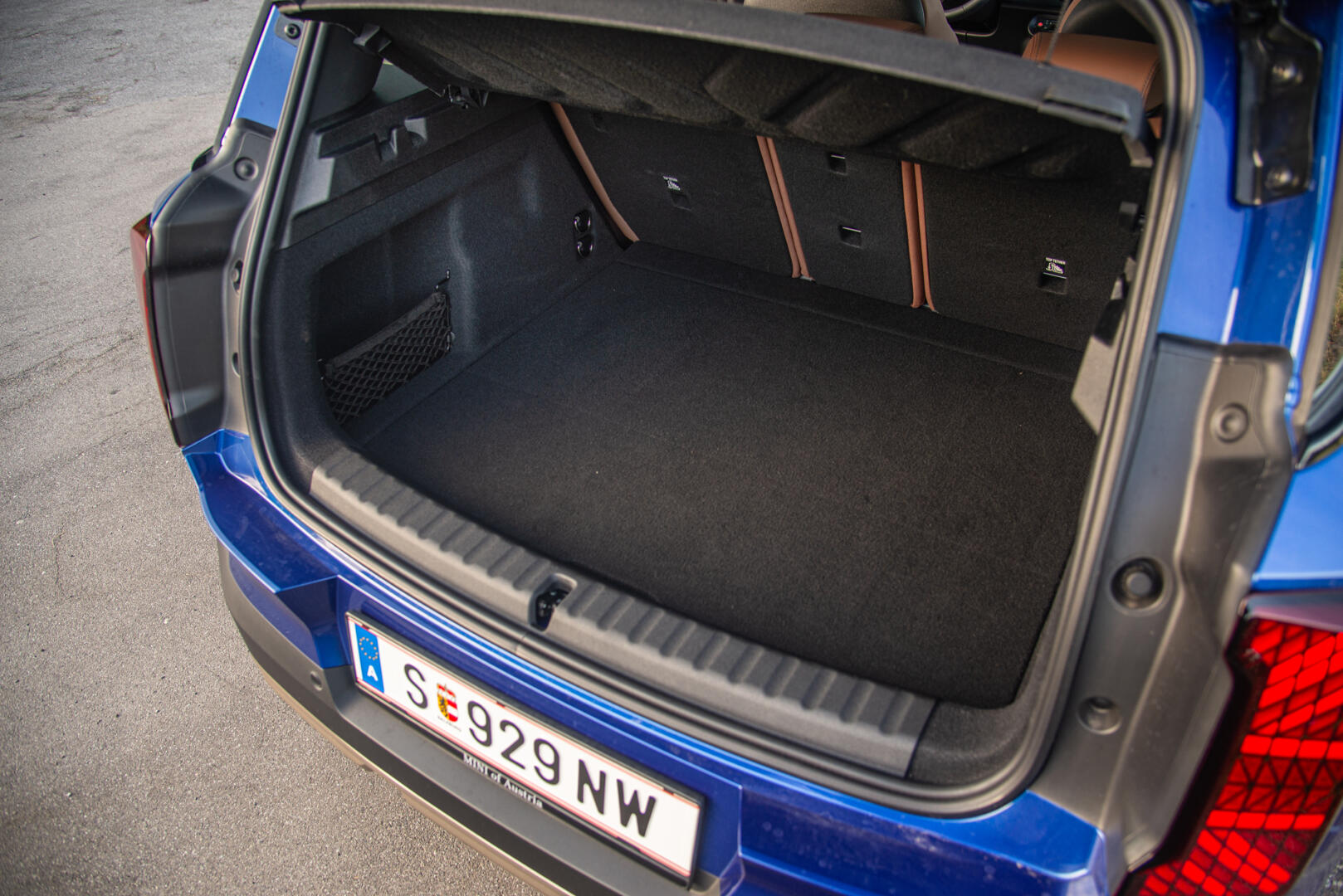 2024 MINI Countryman SE All4 Kofferraum Trunk Luggage Compartment Space Platz Raum Volumen