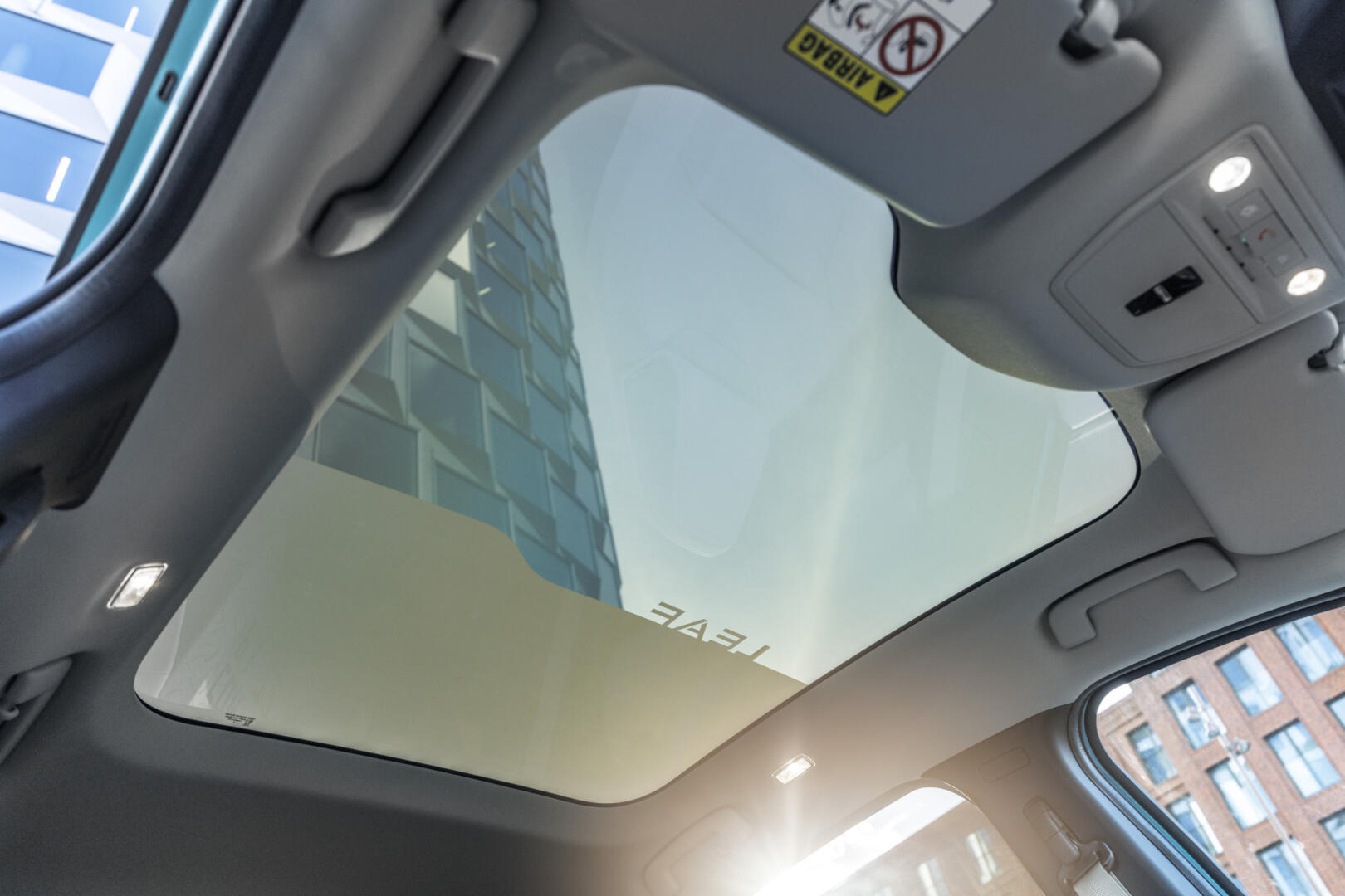 2026 Nissan LEAF first test drive review fahrbericht stärken schwächen luminous teal türkis