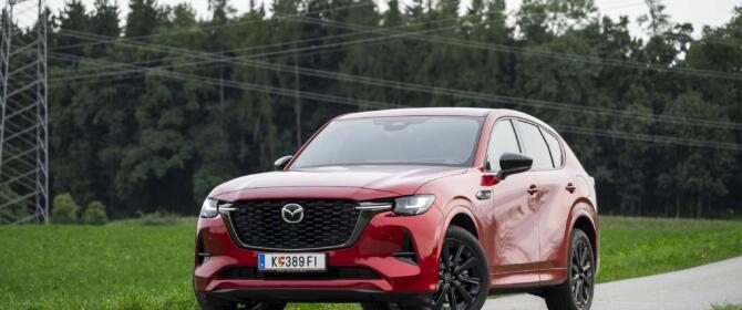 2025 Mazda CX-60 PHEV von schräg vorne