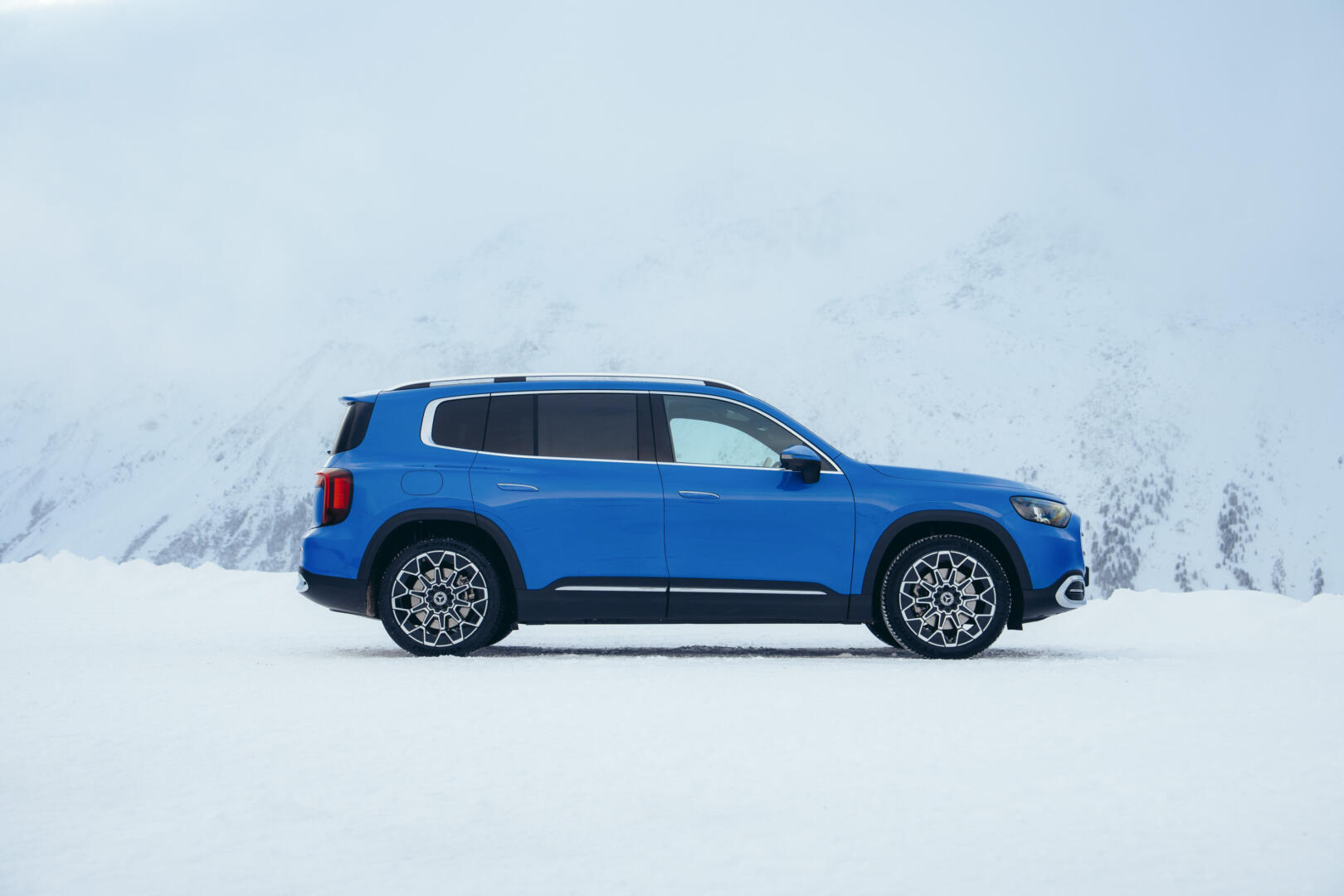 2026 Mercedes-Benz GLB 250+ EQ Technologie klarblau metallic erster test review erstkontakt sitzprobe