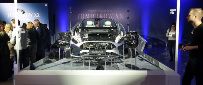 Tomorrow XX Mercedes-Benz Nachhaltigkeit Entwicklung Pilotprojekt Bremsen Leder Unterboden