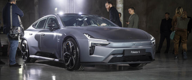 Polestar 5 Presentation schräg vorne
